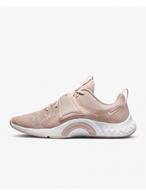 Спортивные кроссовки Nike, Adidas